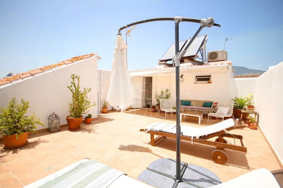 Brand new townhouse for sale in Estepona old town, with large solarium