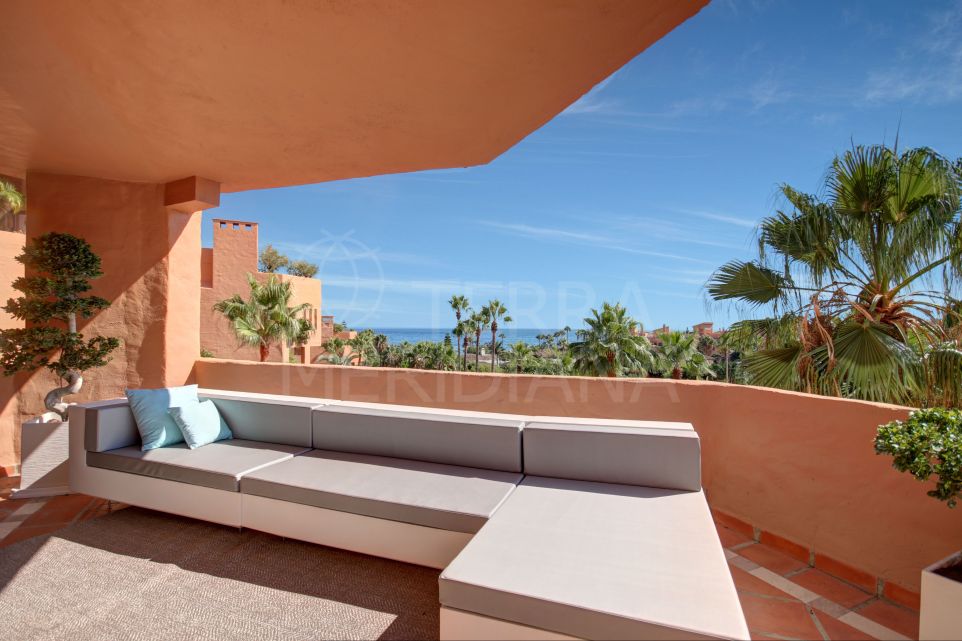 Magnifique appartement de 2 chambres avec vue sur la mer à vendre à l'intérieur de l'hôtel Kempinski, Estepona