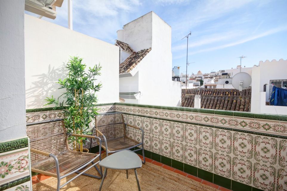 Beautiful 2 bed townhouse for sale in the old town centre of Estepona, with private terrace