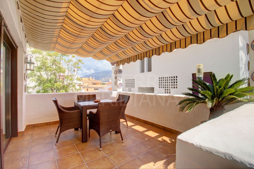 2 bedroom apartment in Nueva Andalucia available for short term rental