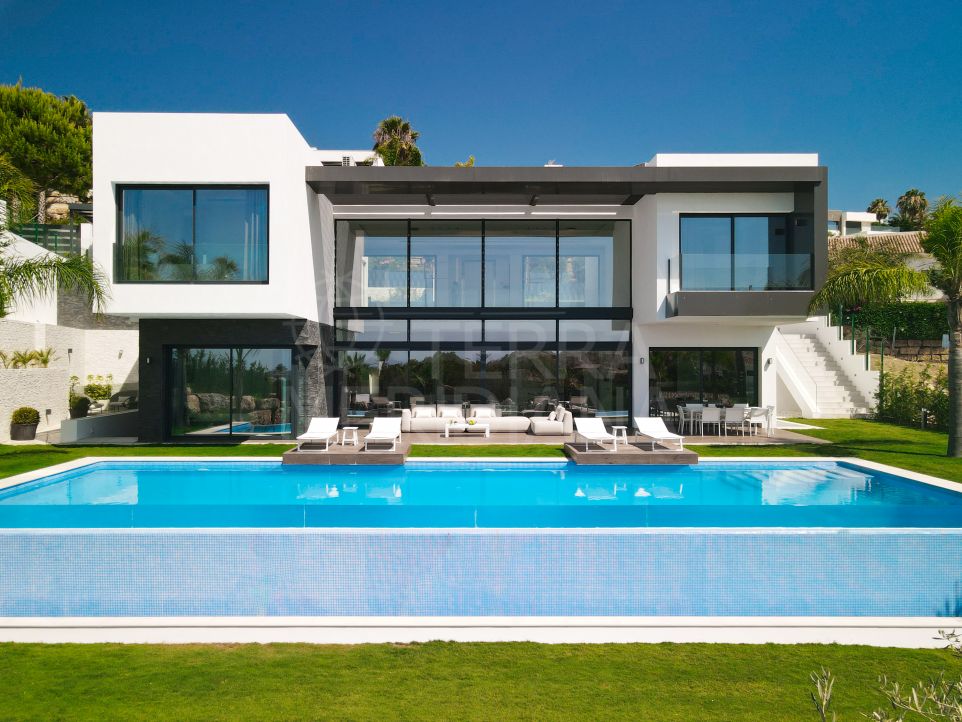 Brand new state-of-the-art 5 bedroom villa with sweeping golf views for sale in La Alqueria, Benahavis
