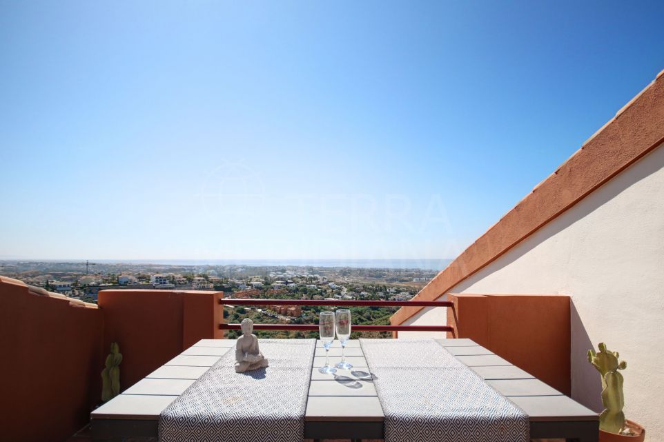 Modern style 3 bedroom townhouse with panoramic sea views for sale in Los Jaralillos, Benahavis