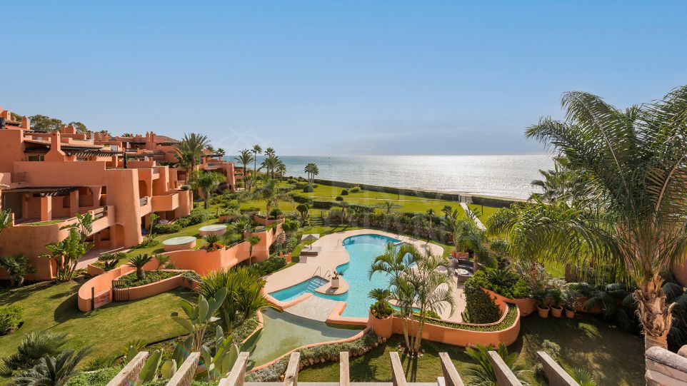 New beachfront 3 bedroom duplex penthouse with scenic sea views for sale in La Morera, Marbella East