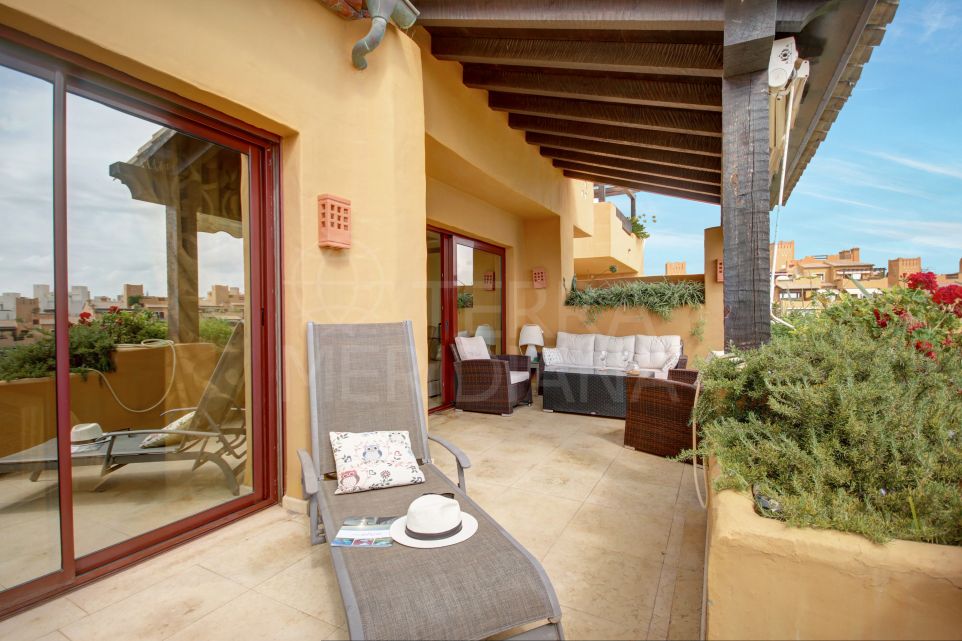Luxury apartments for sale in Los Granados del Mar, Estepona