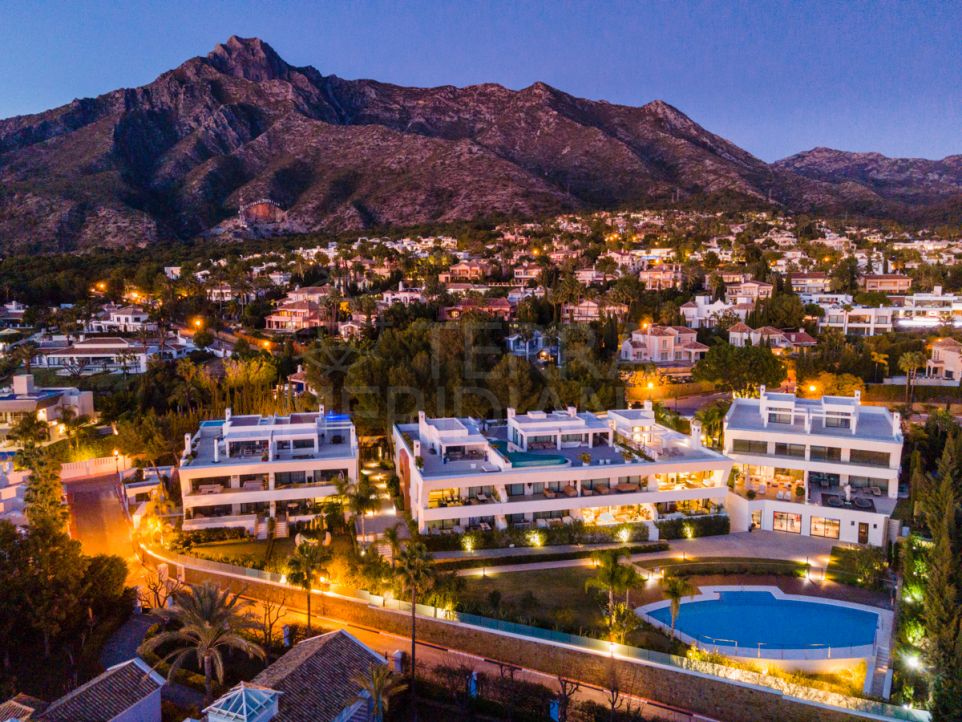 3 bedroom penthouse with panoramic sea views for sale in La Reserva de Sierra Blanca, Marbella Golden Mile