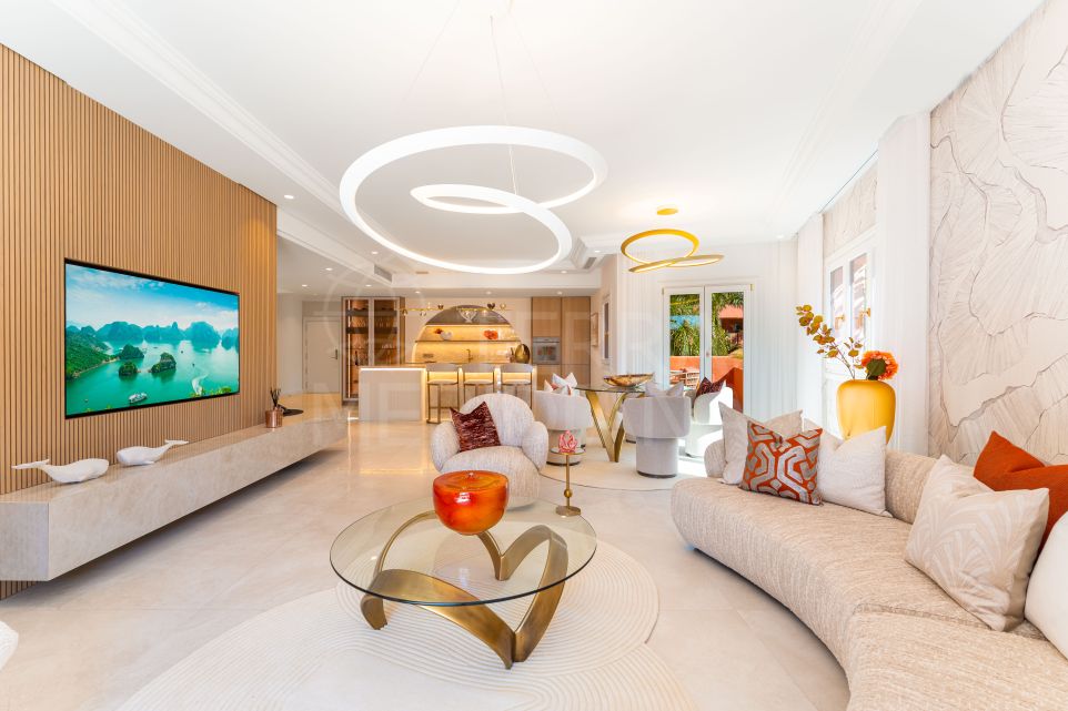 Пентхаус на продажу в Torre Bermeja, Эстепона