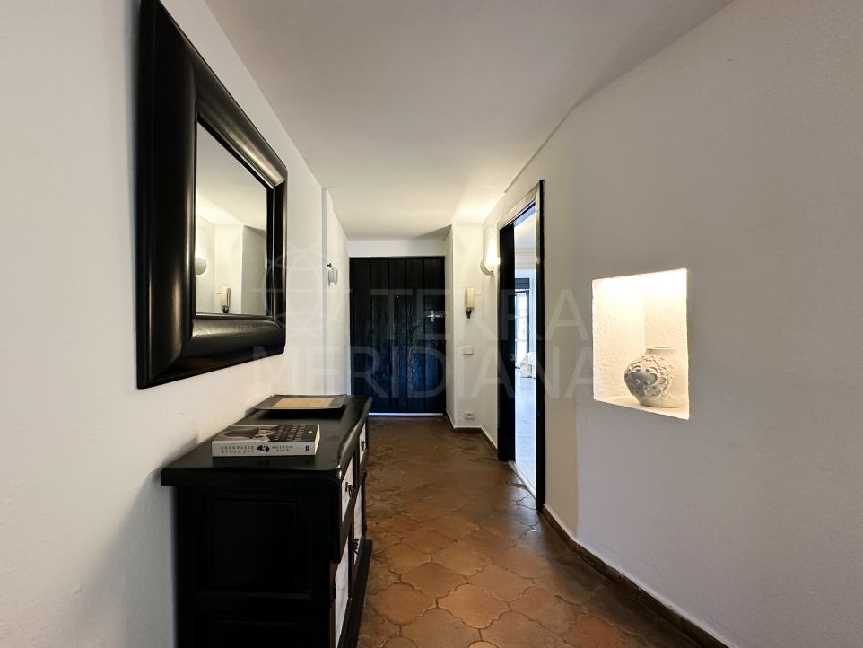Appartement en première ligne de plage avec 1 chambre et vue imprenable sur la mer à vendre à Puerto Banús