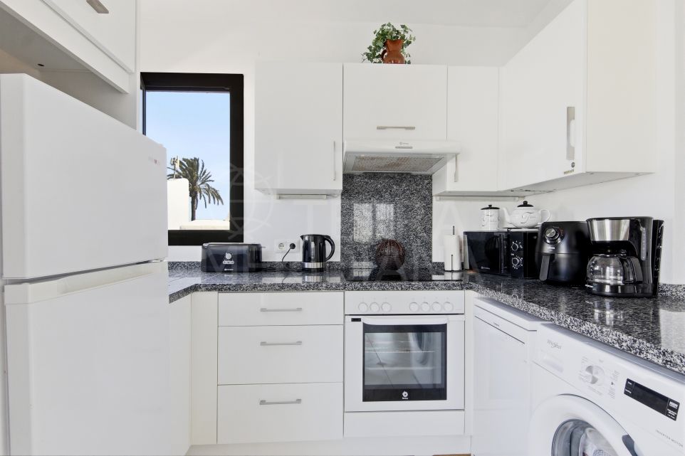 Charming One Bedroom Apartment with Stunning Terraces and Sea Views in Villacana