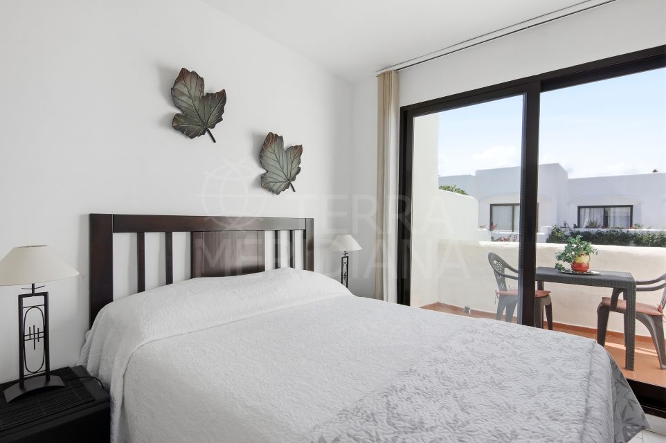 Charming One Bedroom Apartment with Stunning Terraces and Sea Views in Villacana