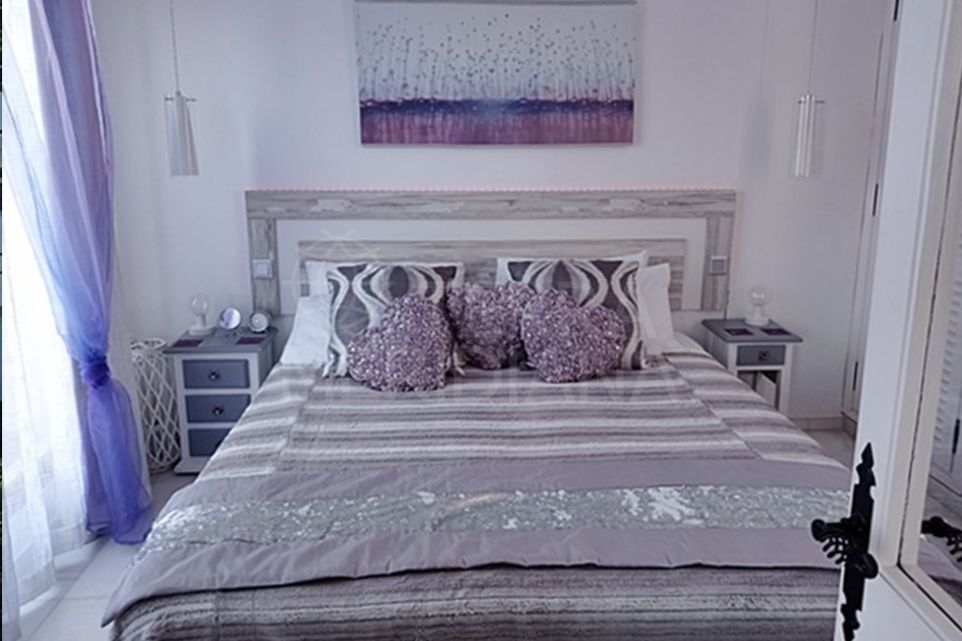 Charming Studio Apartment with Large Terraces in Villacana, East Estepona