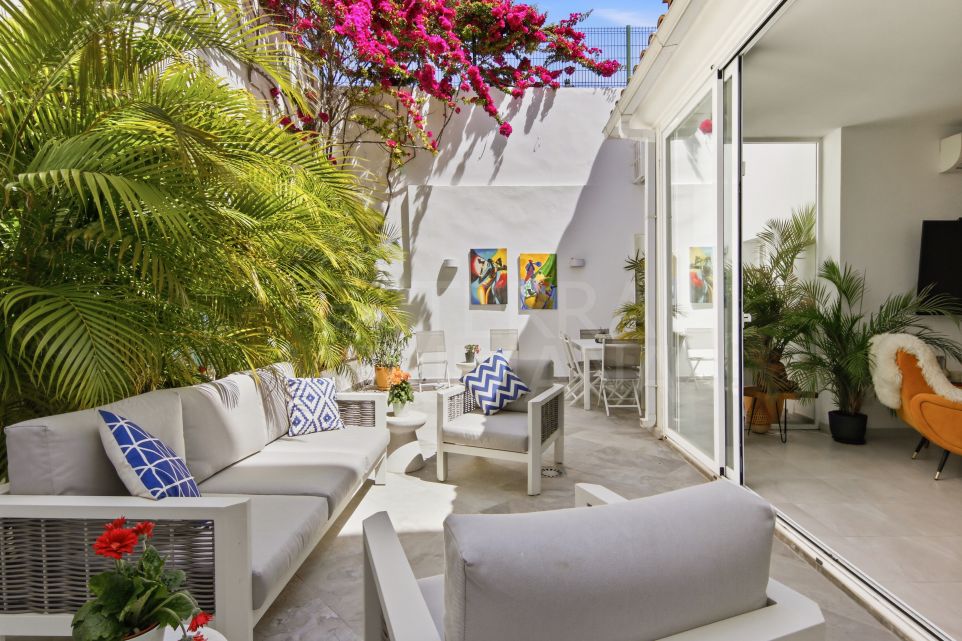 Exclusiva casa adosada reformada de 3 dormitorios en venta en el Casco Antiguo de Estepona