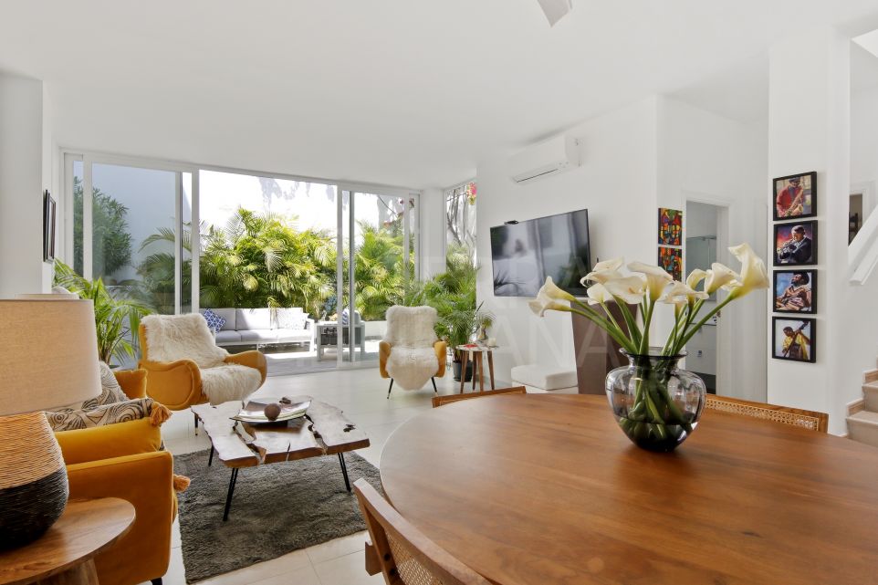 Exclusiva casa adosada reformada de 3 dormitorios en venta en el Casco Antiguo de Estepona