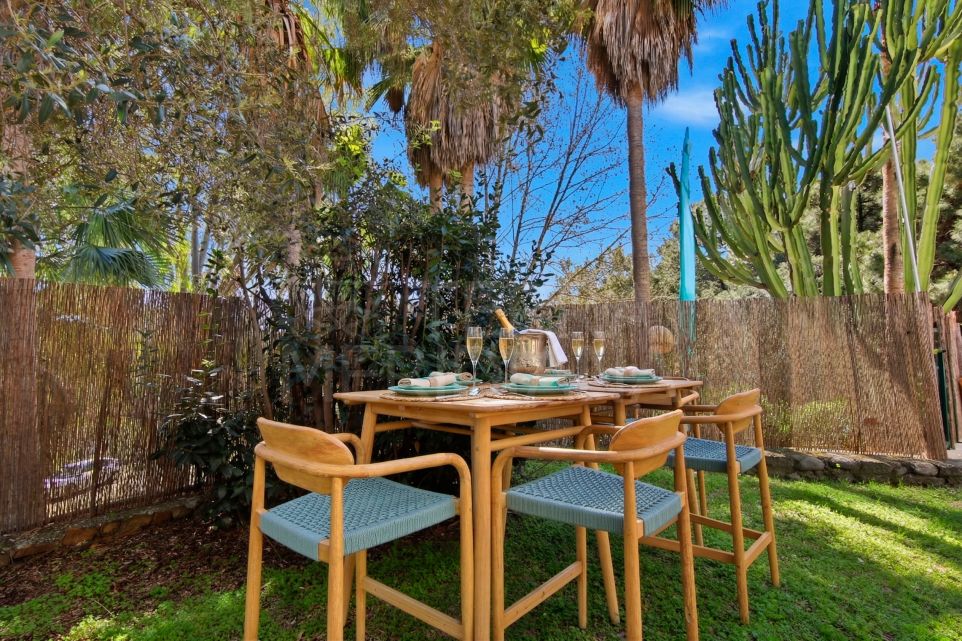 2 bedroom semi-detached Mediterranean style villa for sale in Estepona's New Golden Mile