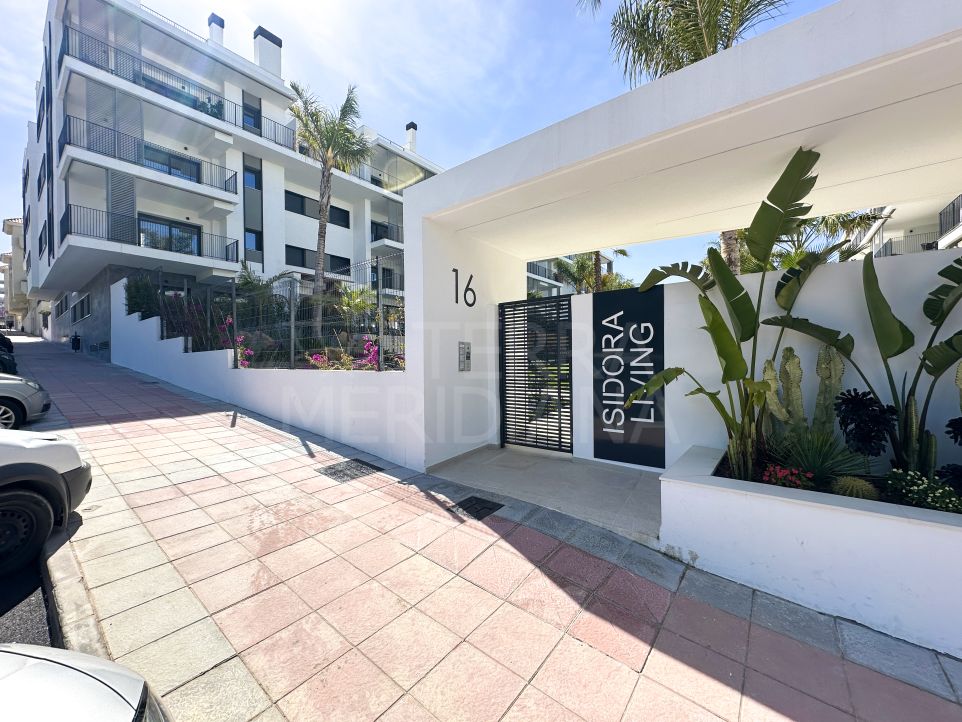 Brand new 2 bedroom ground floor apartment in the new development of Isidora Living, Estepona center