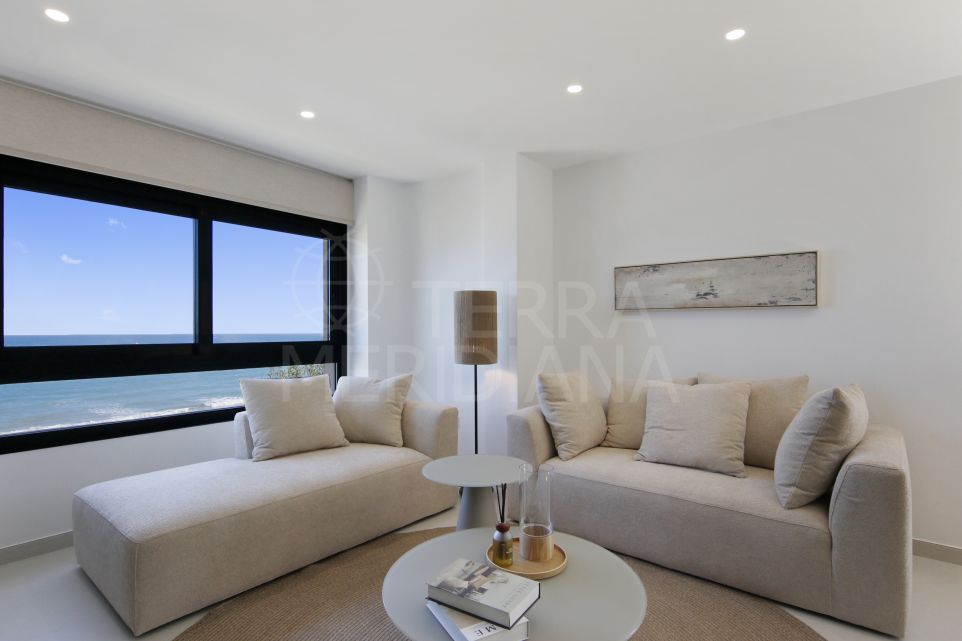 Magnificent and fully reformed 1 bedroom front line beach penthouse for sale in Estepona
