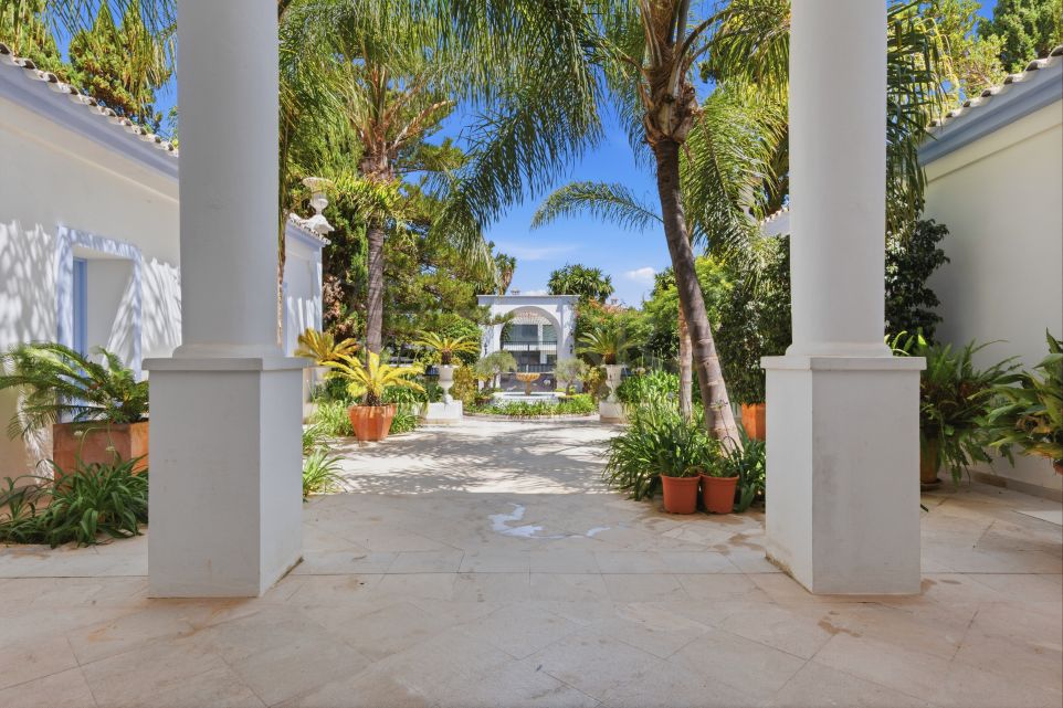 Classical Andalusian Beachfront Villa in Casasola, East Estepona