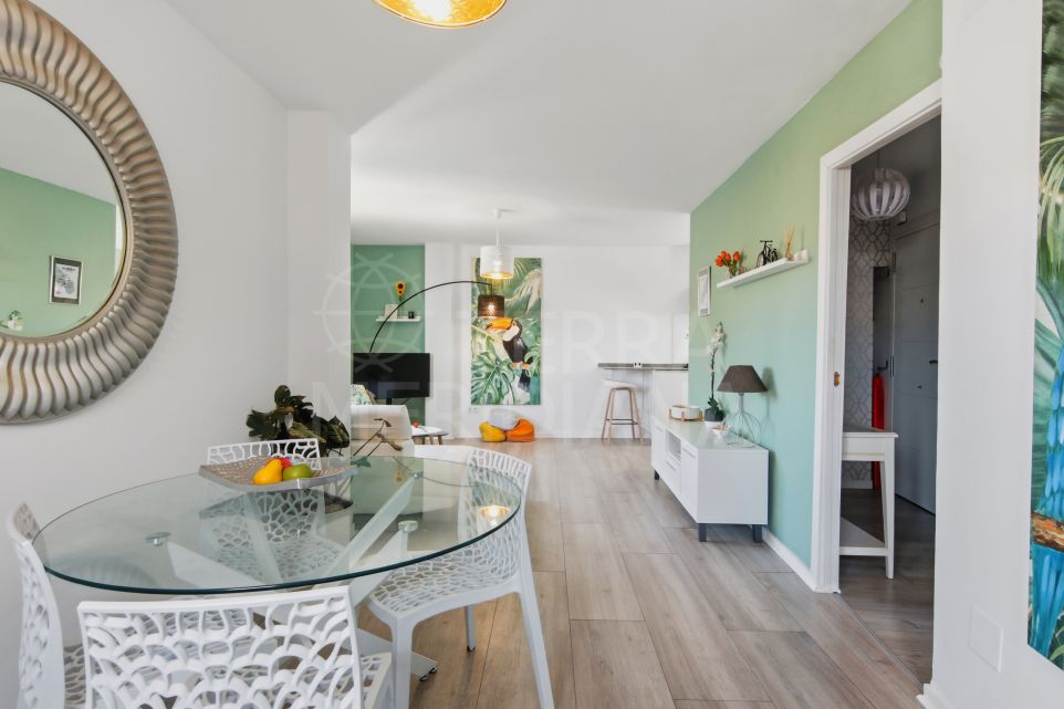 Modernised 3 bedroom apartment for sale in the heart of Estepona's Old Town