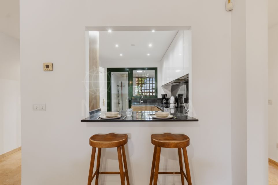 Magnifique appartement rénové de 2 chambres au rez-de-chaussée dans El Campanario Phase III