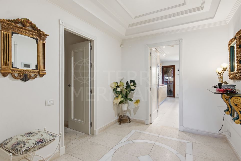 Luxury Beachfront 3-Bedroom Apartment for Sale Near Estepona Centre