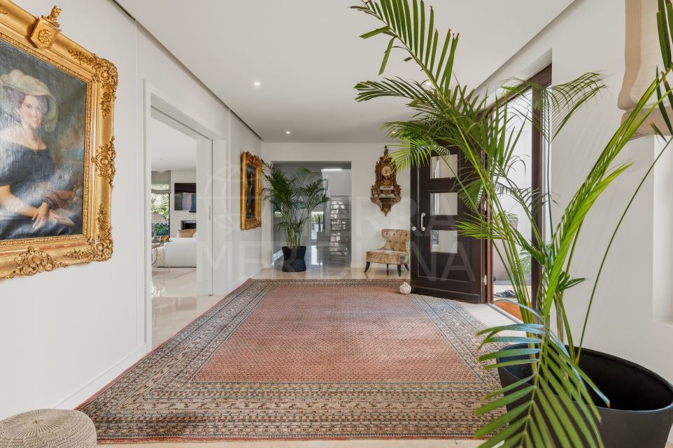 Magnificent 5 Bedroom Ultra Luxury Villa For Sale in La Zagaleta, Benahavis