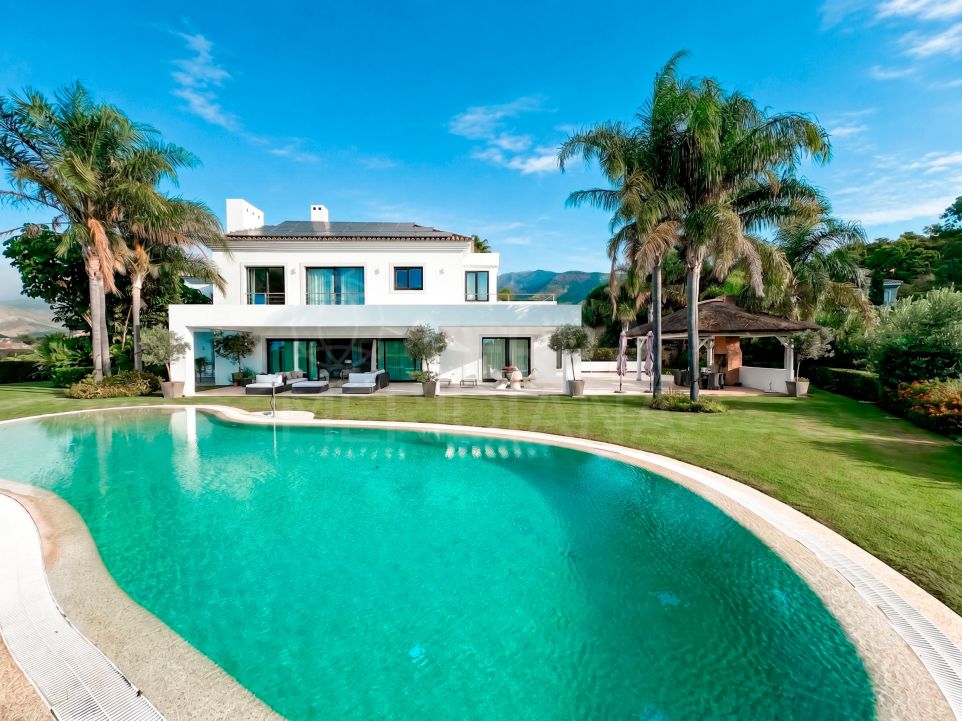 Magnificent 5 Bedroom Ultra Luxury Villa For Sale in La Zagaleta, Benahavis