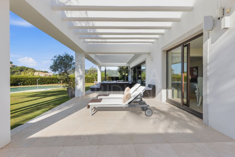 Magnificent 5 Bedroom Ultra Luxury Villa For Sale in La Zagaleta, Benahavis