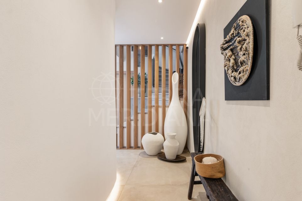 Ático dúplex de lujo exquisitamente renovado en Alcazaba Beach, Estepona