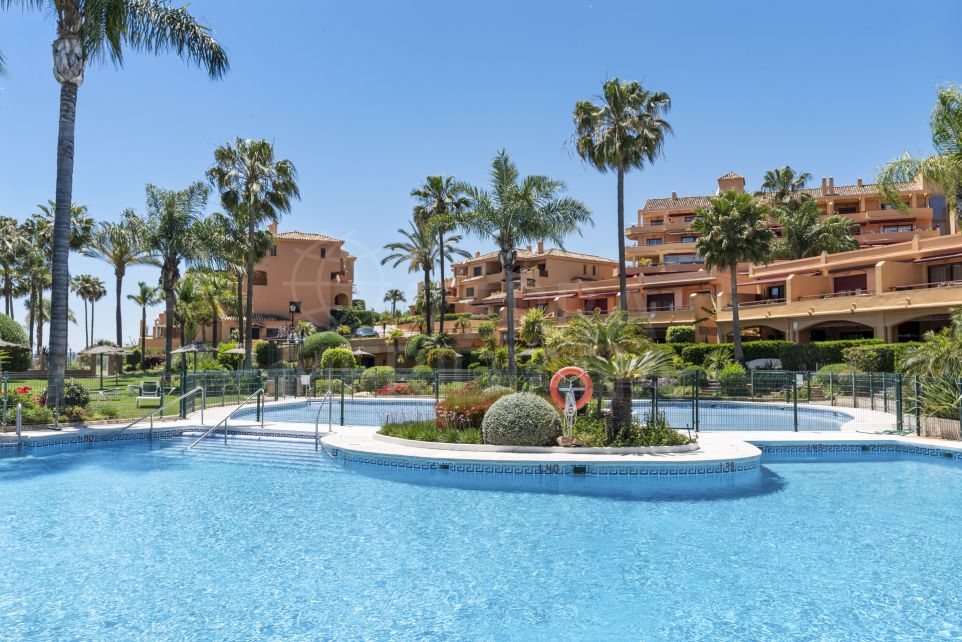 Апартамент на продажу в Riviera Andaluza, Эстепона