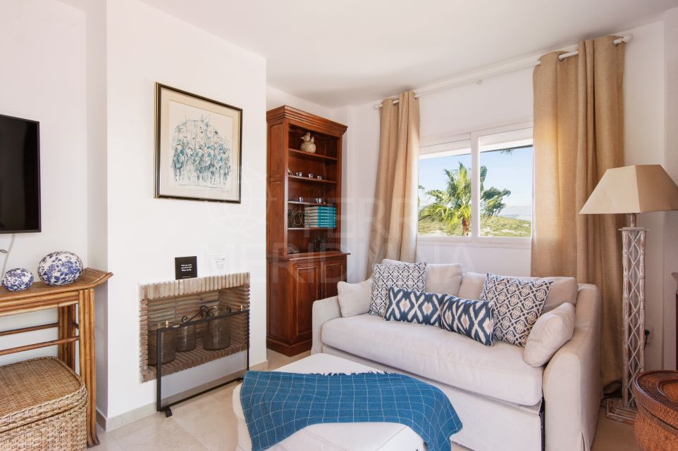 Apartamento de un dormitorio con impresionantes vistas al mar en Estepona Golf