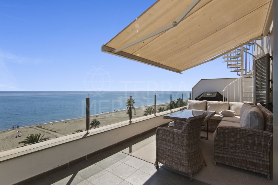 3 bedrooms Spacious Duplex Penthouse with Panoramic Sea Views in Estepona Centre