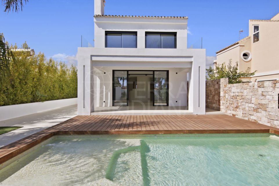 Modern Renovated Villa in Sun Beach, New Golden Mile