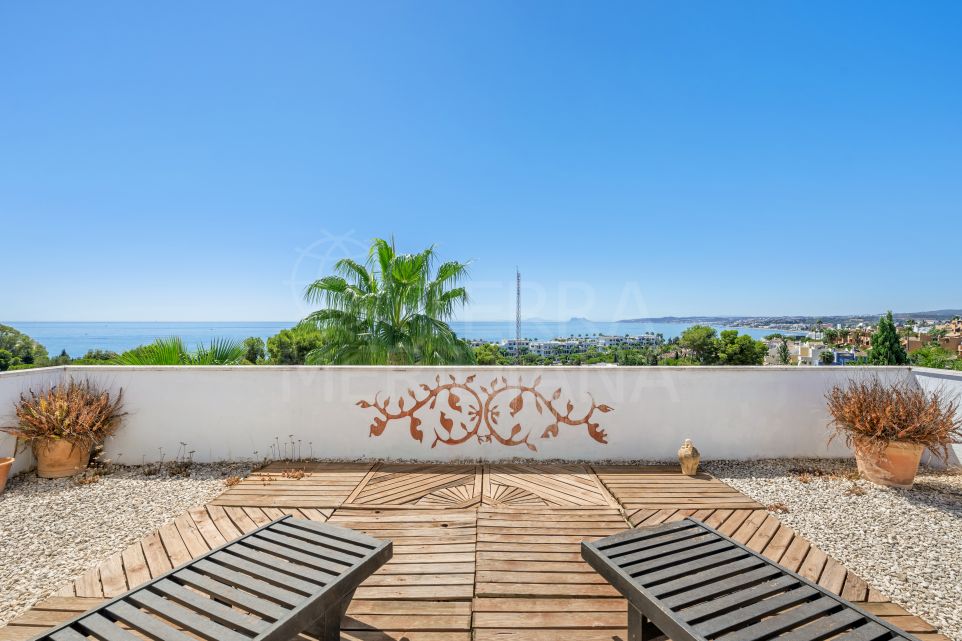 Современная вилла с видом на море в престижном районе Сегерс, всего в 300 метрах от пляжа