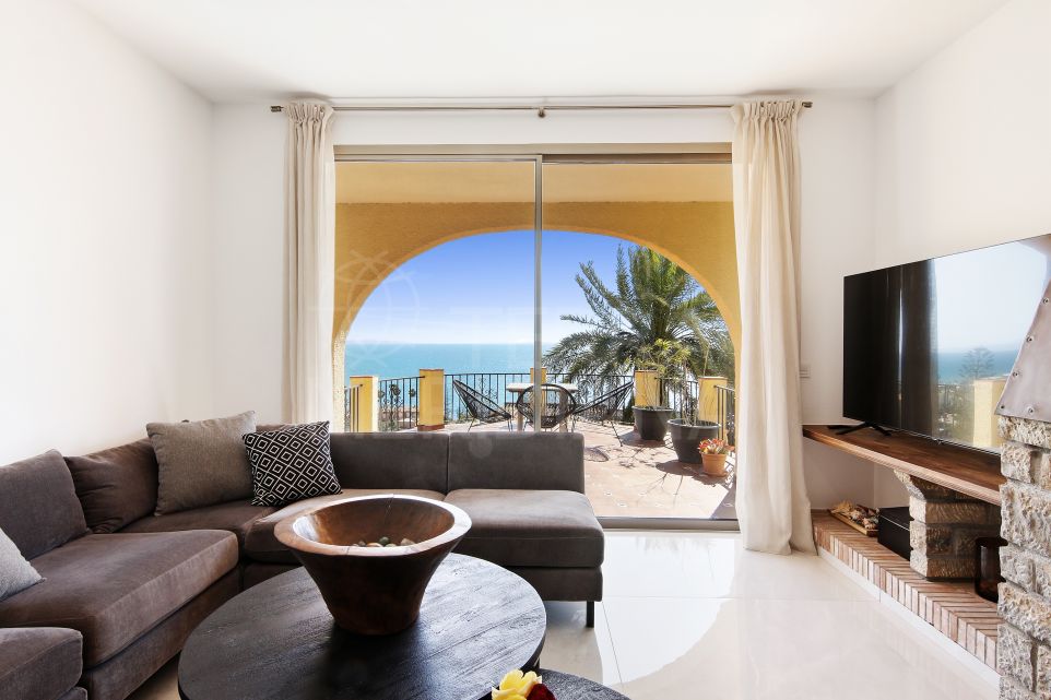 Andalusian Villa with Panoramic Sea Views in Buenas Noches, Estepona West