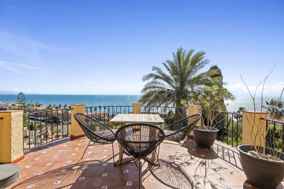 Andalusian Villa with Panoramic Sea Views in Buenas Noches, Estepona West