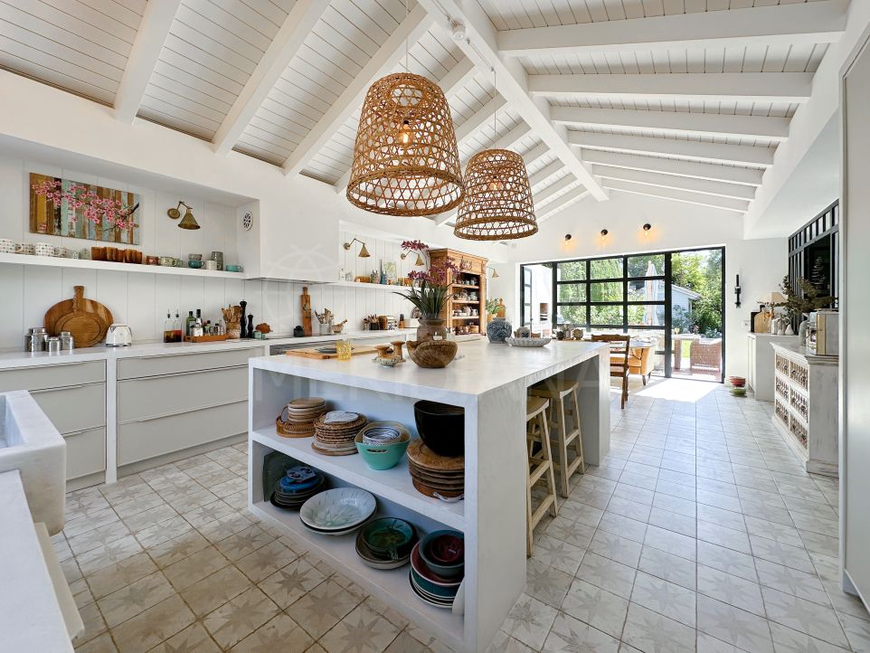 Вилла на продажу в Marbella Country Club, Новая Андалусия