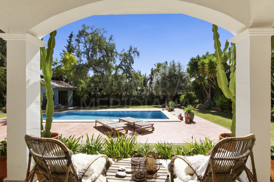 Вилла на продажу в Marbella Country Club, Новая Андалусия