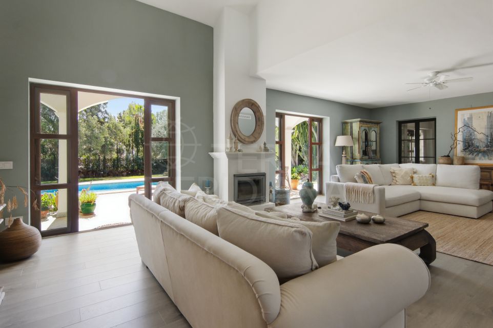 Вилла на продажу в Marbella Country Club, Новая Андалусия