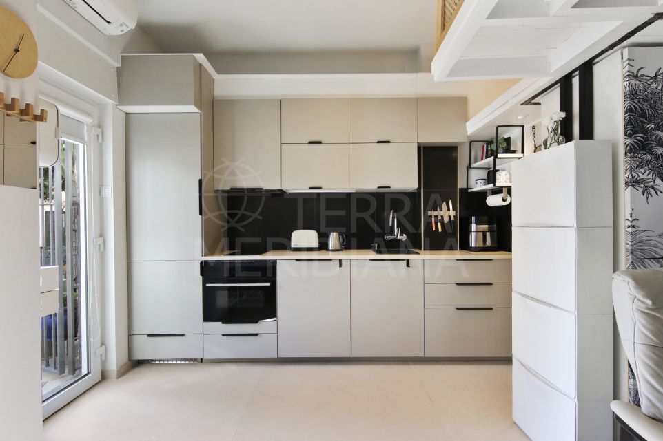 Charmant studio entièrement rénové à vendre dans la vieille ville d’Estepona