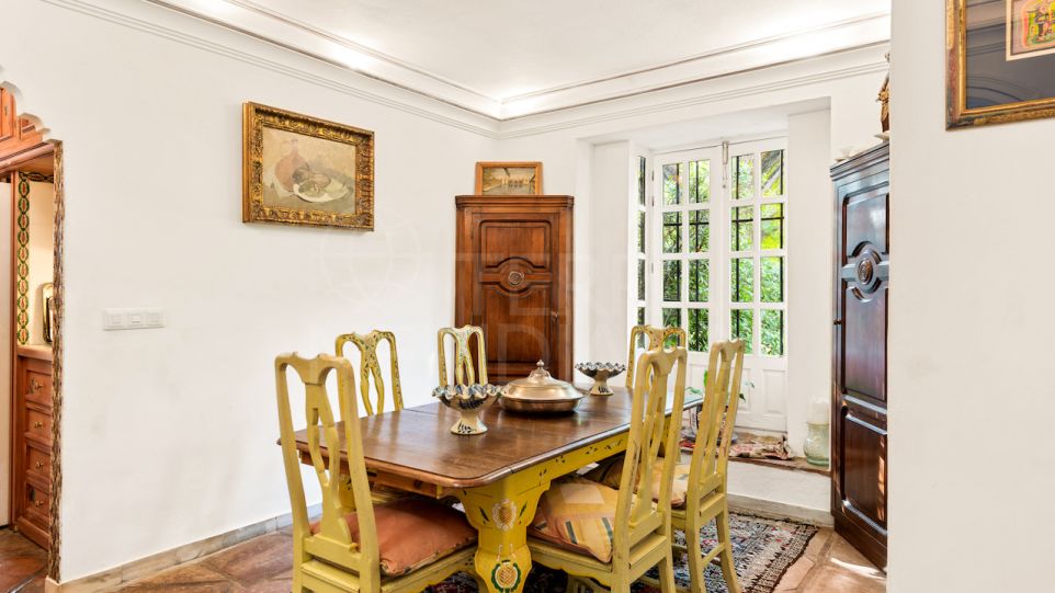 Un auténtico cortijo andaluz en un entorno único junto al lago, Benahavís