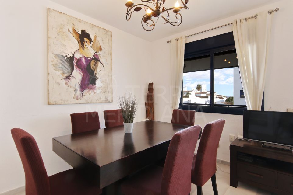 Charming Three-Bedroom Apartment in the Heart of Estepona Town