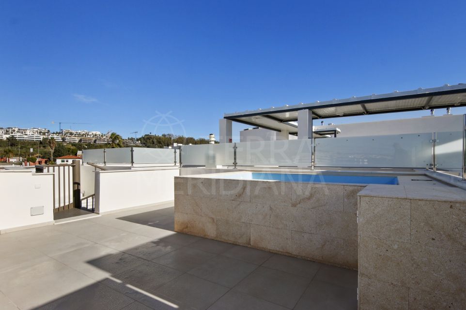 Brand new contemporary style 2-bedroom Duplex Penthouse with sea views for sale in Estepona centre