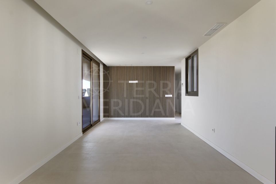 Brand new 2 bedroom modern style apartment for sale in Estepona Centre