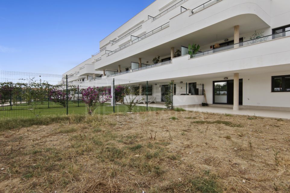 Ground-Floor Apartment in Aranya, La Resina, Selwo