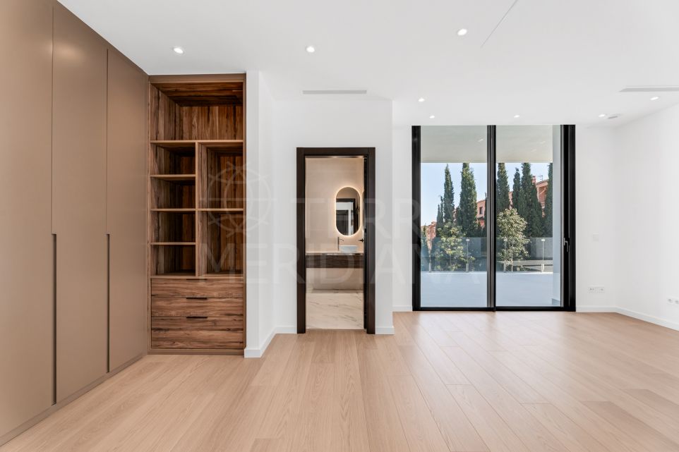 Exceptional Brand New Contemporary Villa For Sale in Paraíso Alto, Benahavís