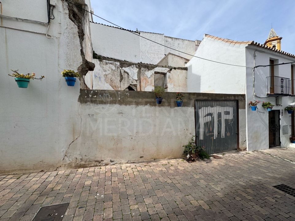 Plot for Sale in the Heart of Estepona Old Town