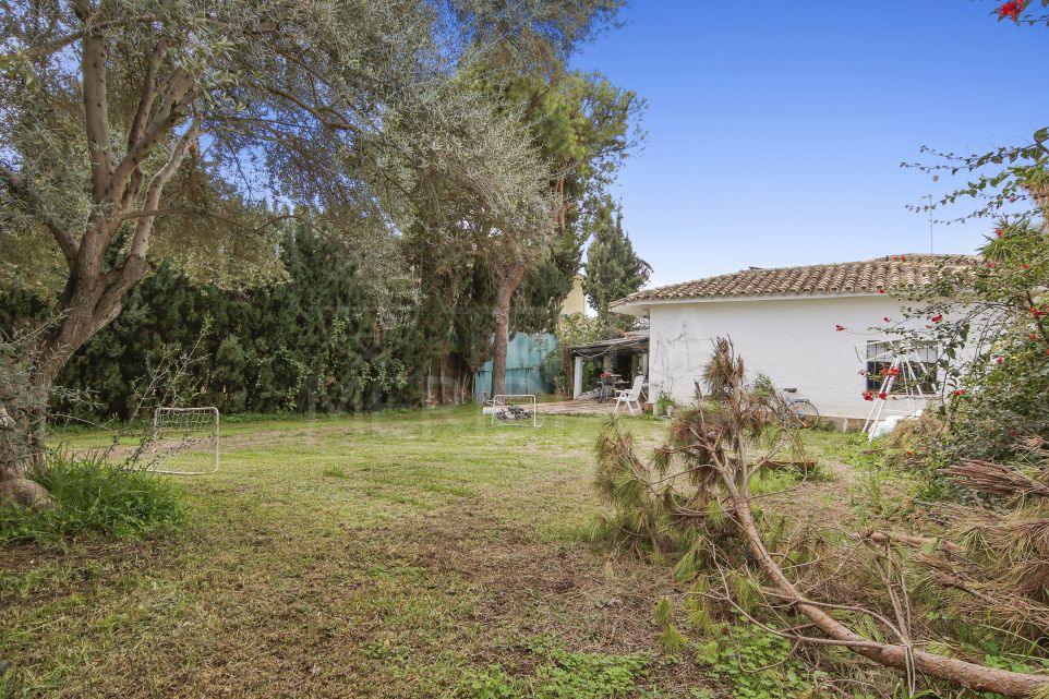 Жилой участок на пляже в Касабланке, Золотая Миля Марбельи