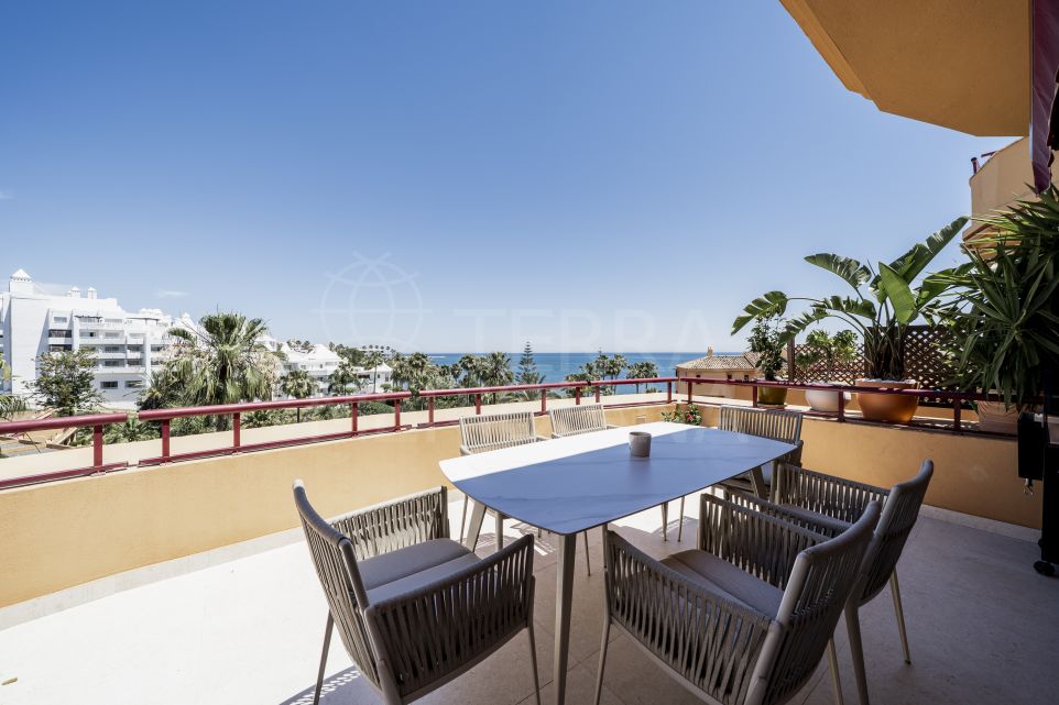 Precioso apartamento en primera planta en venta en Riviera Andaluza