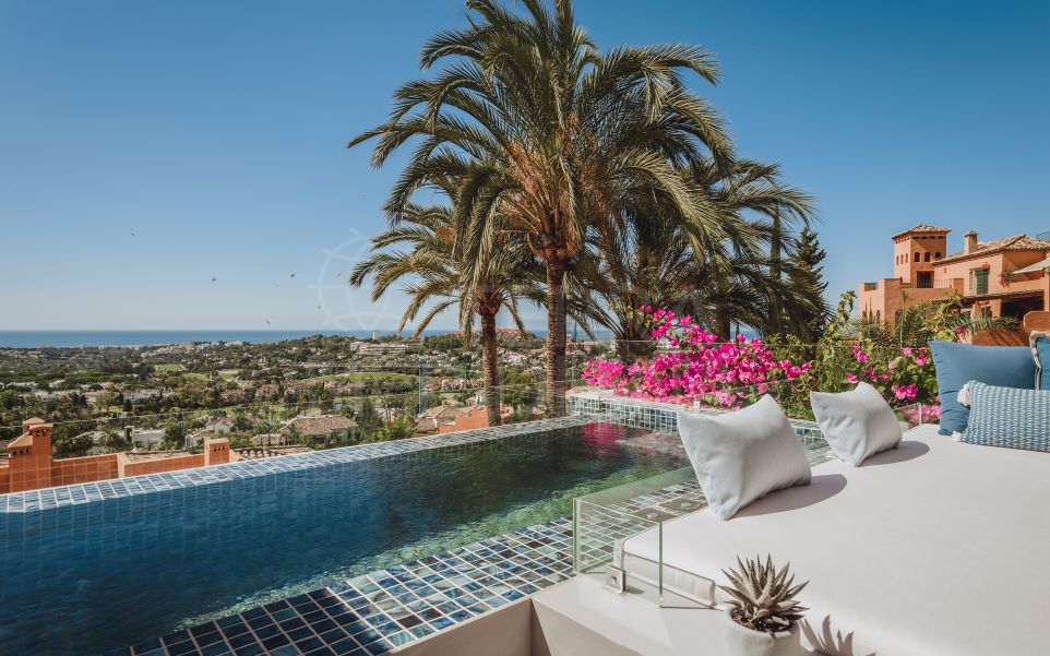 Premier duplex penthouse with direct sea and golf views for sale in Los Belvederes, Nueva Andalucia, Marbella