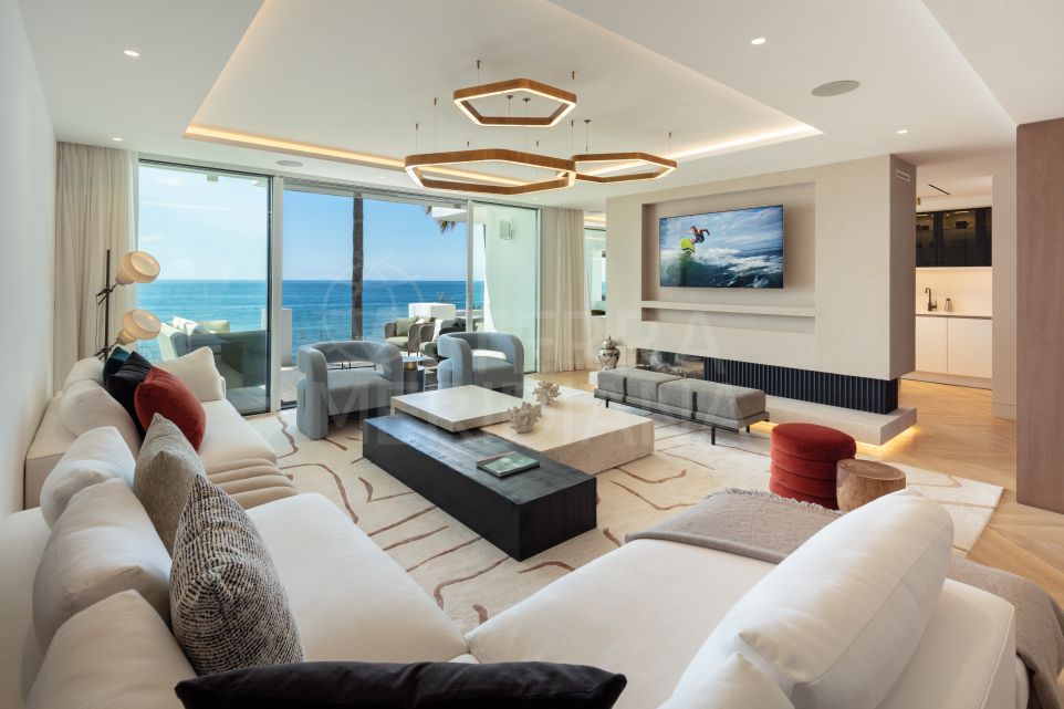 Retraite exclusive au bord de la mer : Duplex Penthouse à vendre à Marina de Puente Romano, Marbella Golden Mile