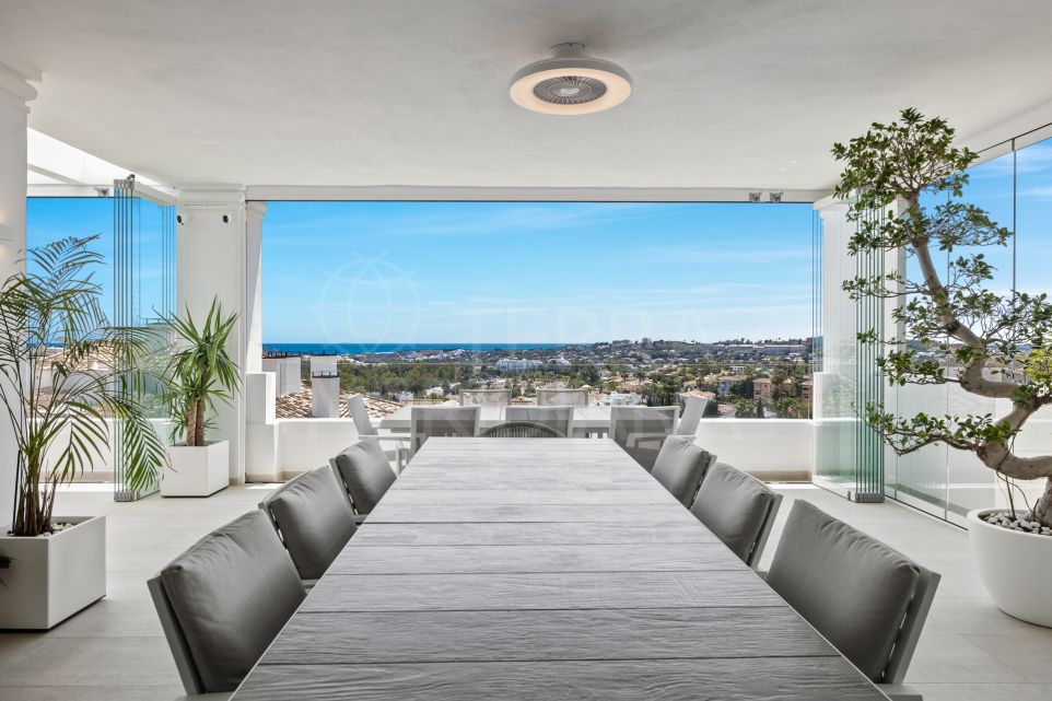 Lujoso Apartamento de 7 Dormitorios con Vistas al Mar en Venta en 9 Lions Residences, Nueva Andalucia, Marbella